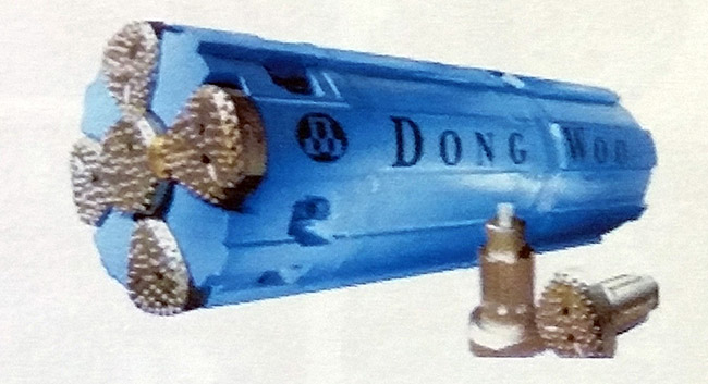 大口径多头钻锤(大型捆绑式潜孔锤)